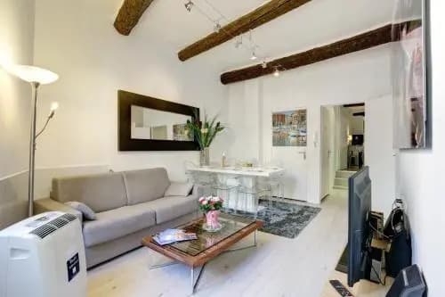 Great Flat in the Old Town Up To 4 - photo 18