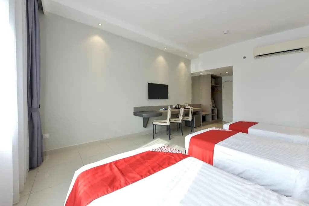Savanna Hill Resort - photo 4