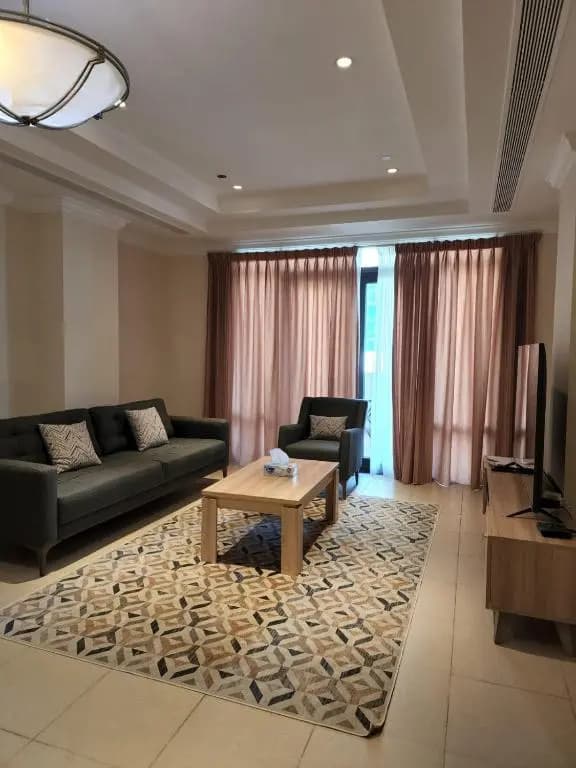 Lovely One Bedroom Apartment Porto Arabia, The Pearl Qatar - photo 4