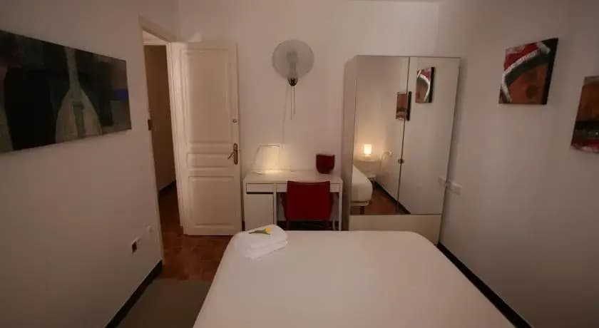 B&B Barcelona Center - photo 5