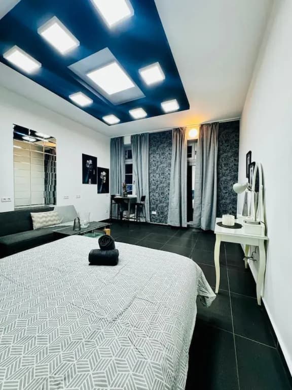 Stylish Studio Apt Near Rathausplatz - photo 11