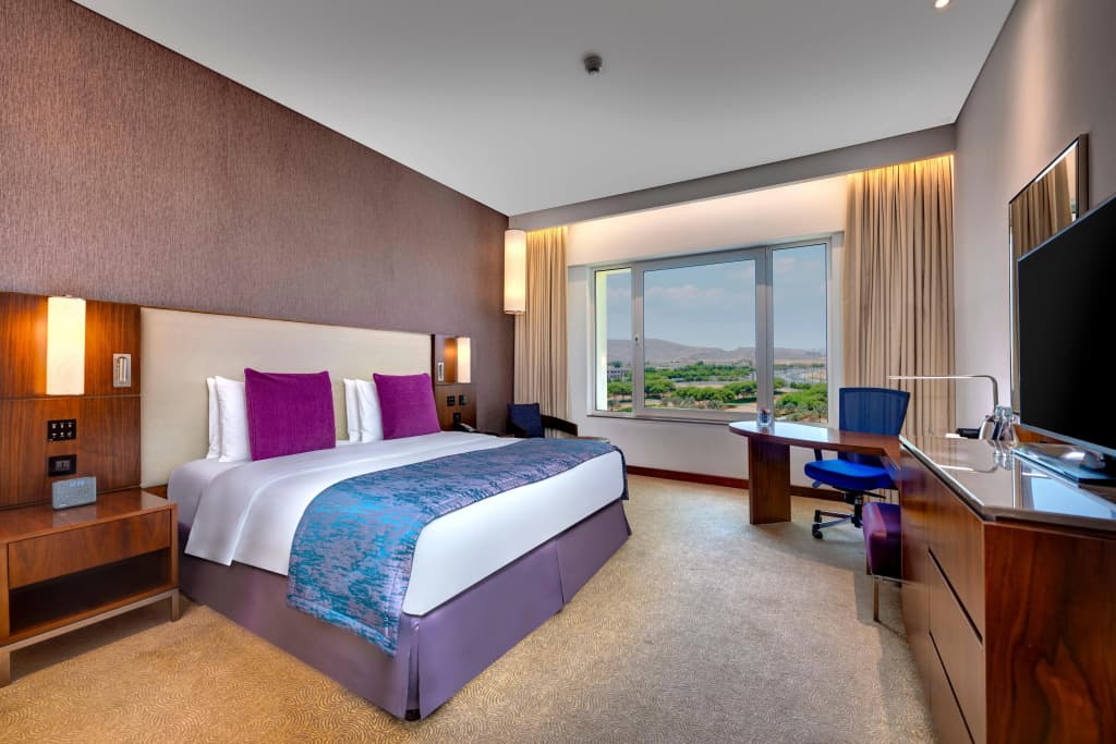 Crowne Plaza Muscat Ocec by IHG Hotel - photo 32