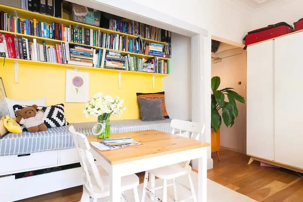 Beautiful Lush and Green Oasis Studio Apartment - main photo