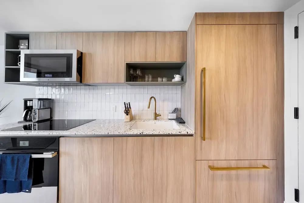 DTW Miami Luxury 1BR with Urban Views - photo 21