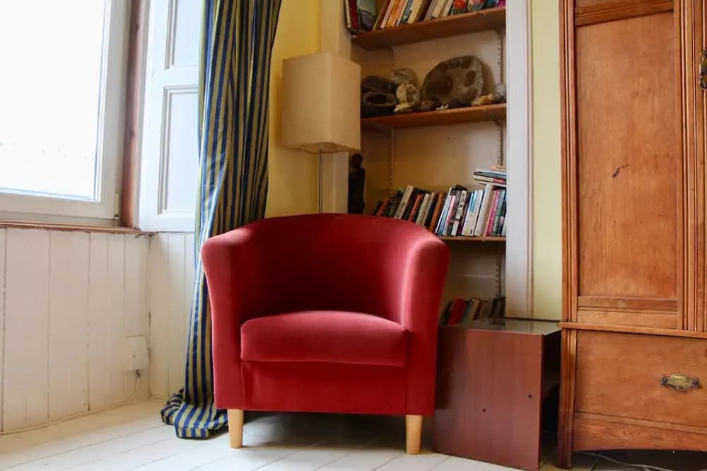 Edinburgh City Centre Quirky Flat - photo 4