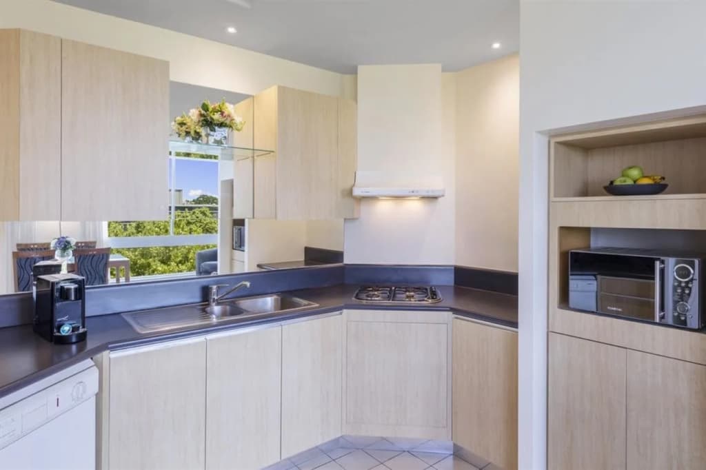 Park Regis Griffin Suites - photo 19