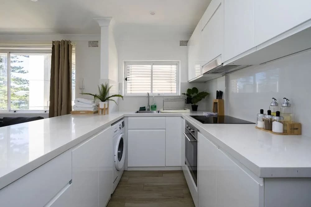 Manly Beachfront Apartment - photo 14