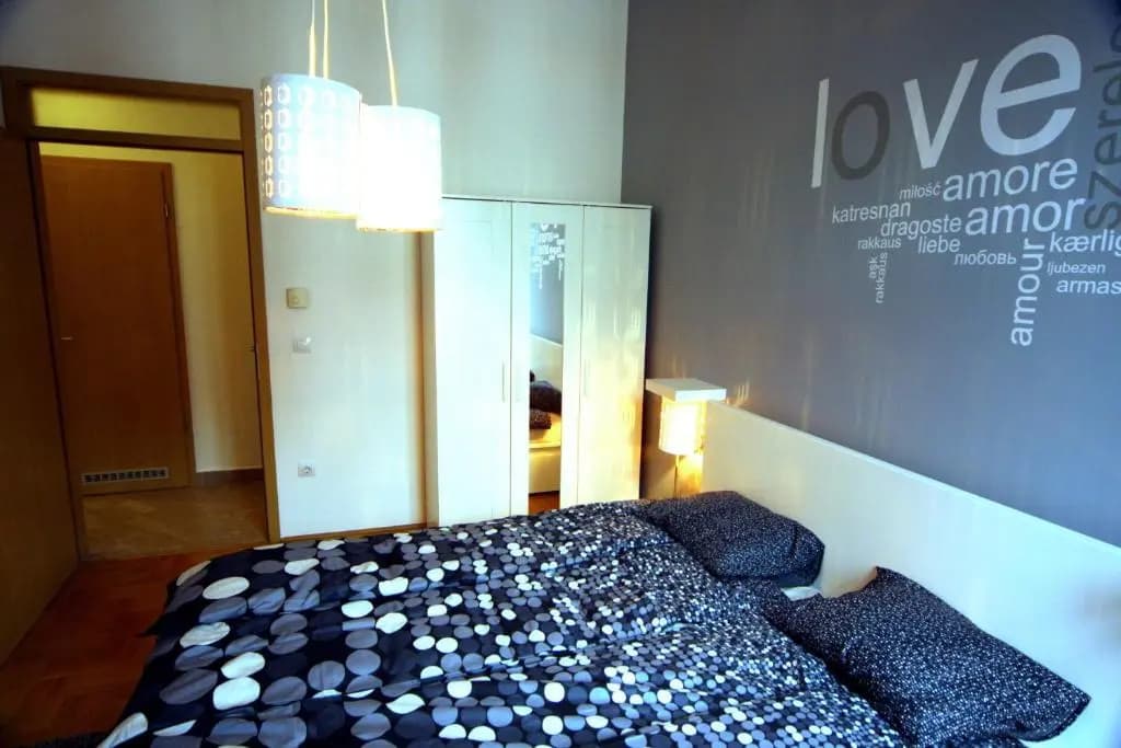Gozsdu Apartment - photo 4