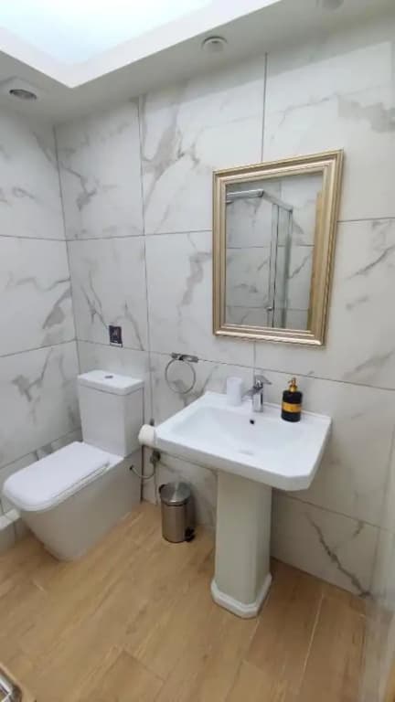 Ermou Deluxe Suite by Aesthetic & Luxurious Living - photo 5