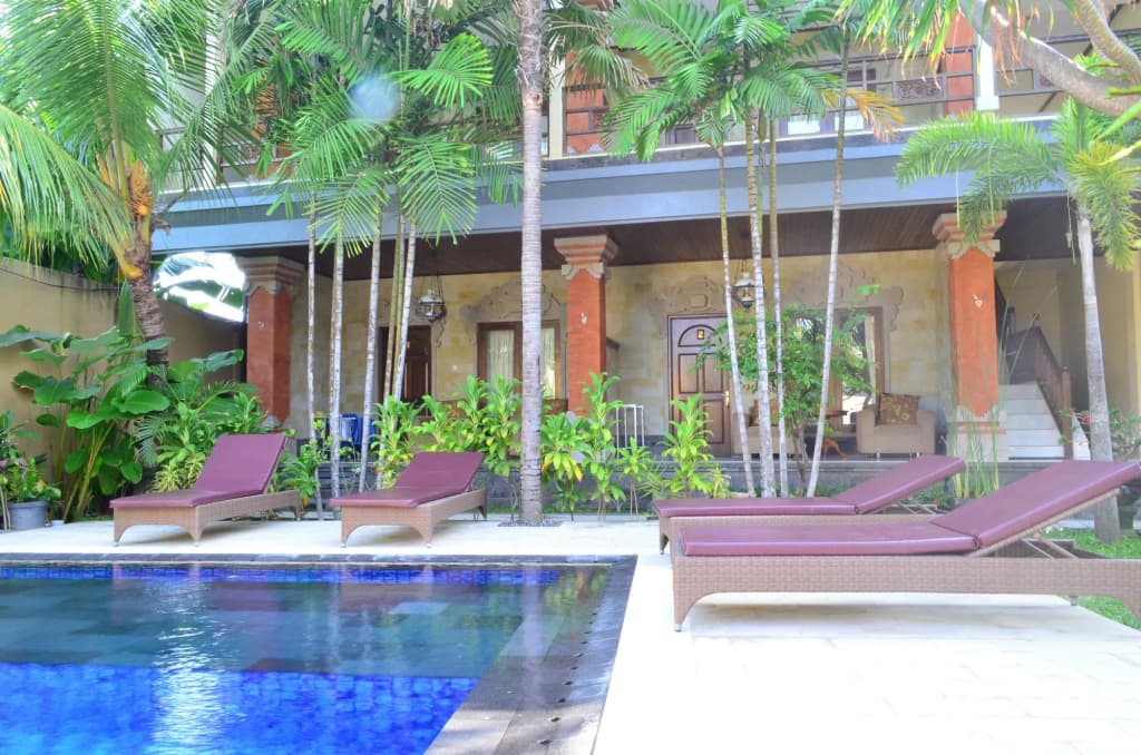 Puri Anom Guest House - photo 11
