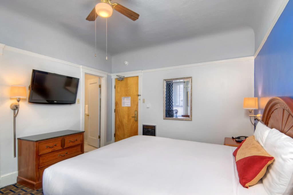 The Monarch Hotel - photo 5