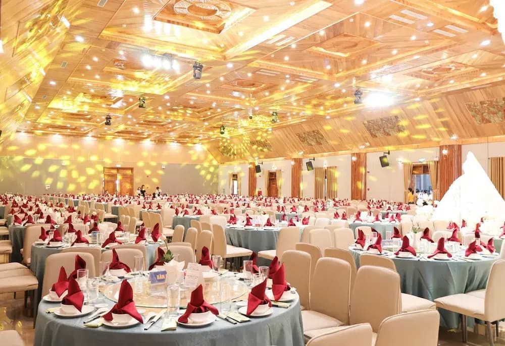 Phu Long Tam Ky Hotel & Restaurant - photo 18