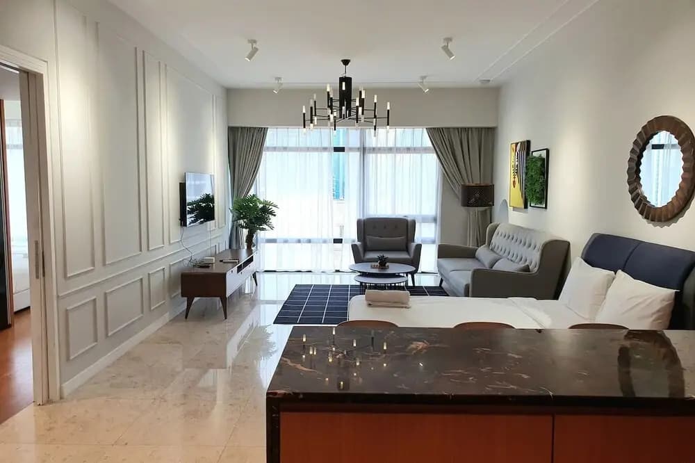 Anggun Residences Guesthouse - photo 2