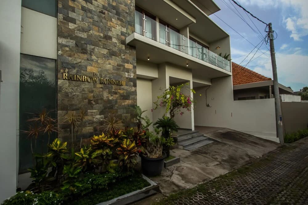 Villa Rainbow Runner - photo 1