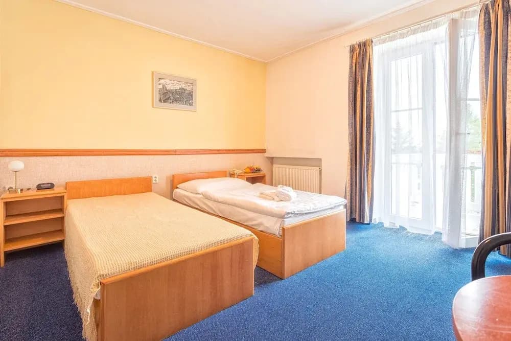 Carl Inn - photo 8