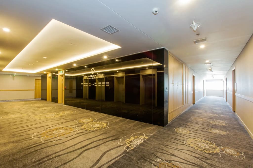 Zen Diamond Suites Hotel - photo 16
