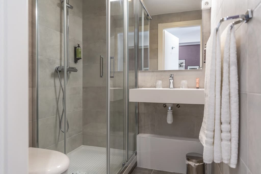 The Alcove Hotel - photo 33