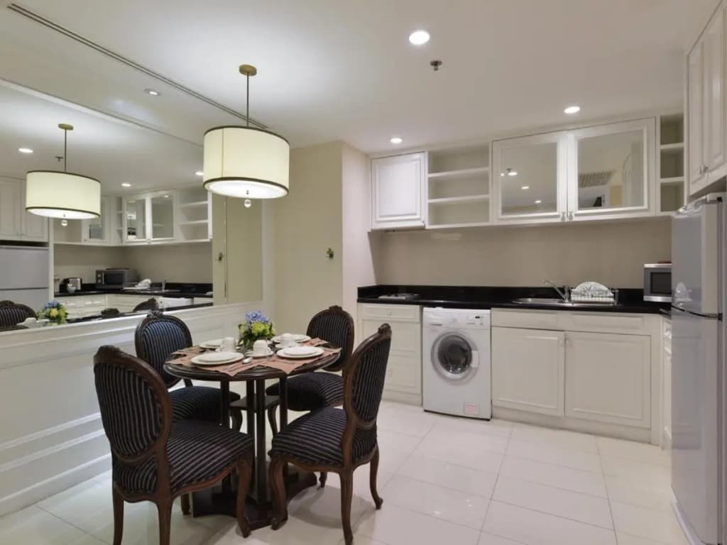 Centre Point Plus Hotel Silom - photo 44