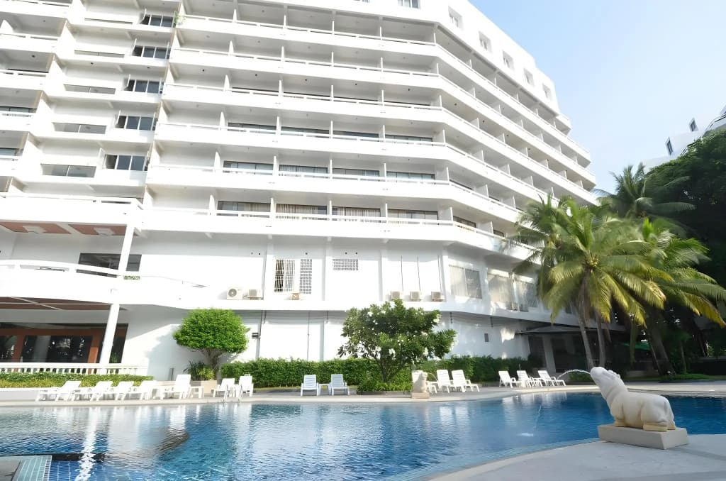 Welcome Plaza Hotel - photo 28