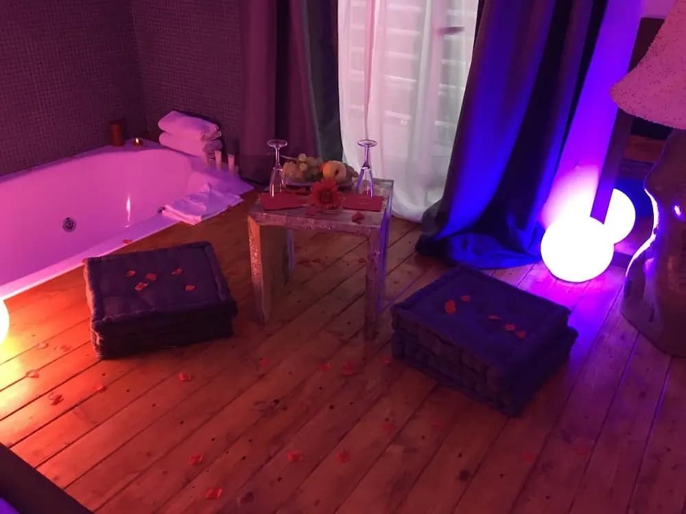 Jacuzzi Rooms - photo 19
