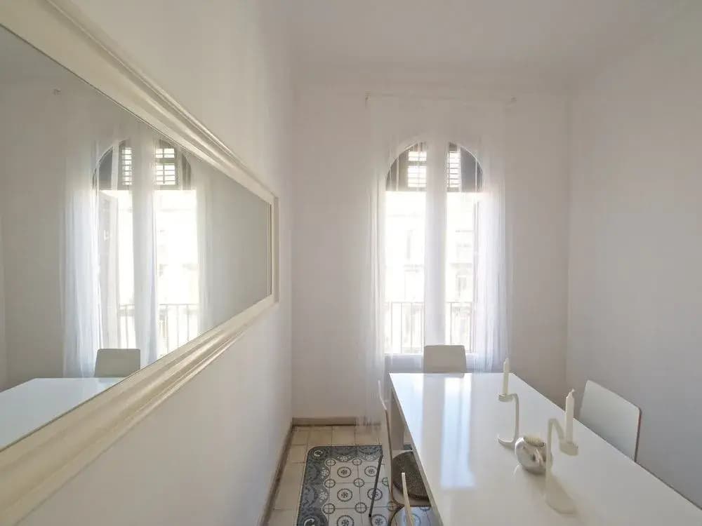 Gaudi Eixample Apartment - photo 14