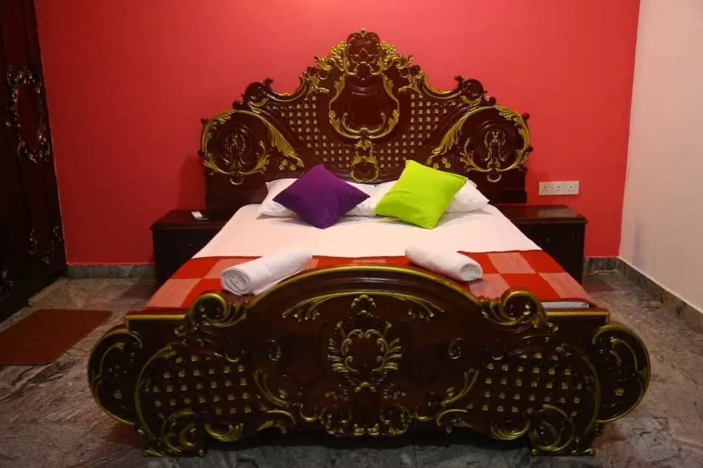 Royal Marine Inn - photo 5