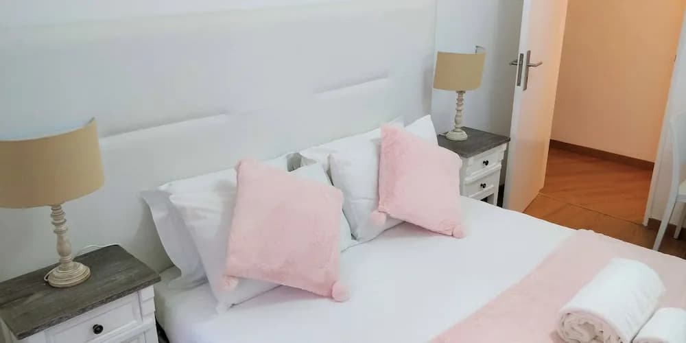 Lisbon Terrace Suites Apartment for Large Groups with Amazing Terrace - photo 45