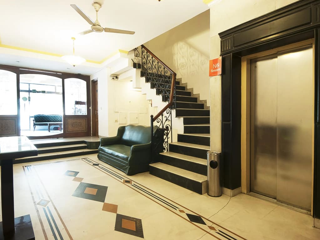 Hotel Ambica Palace - photo 9