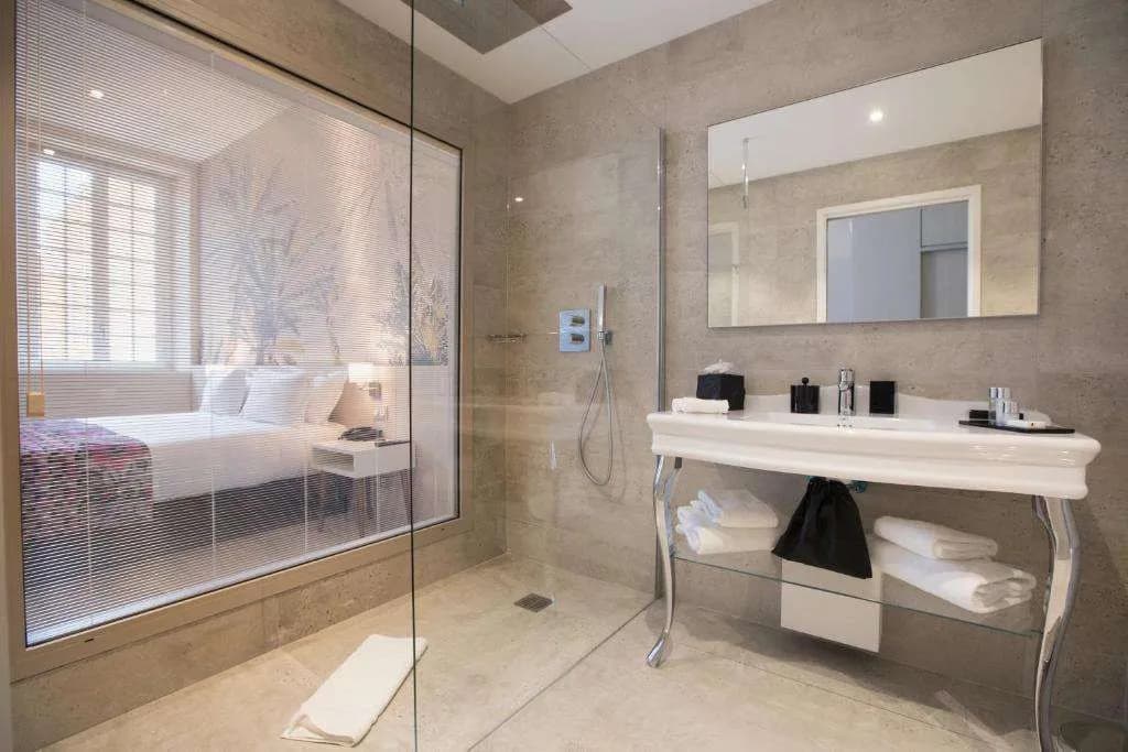 Palais Saleya Apartment & Suite - photo 20