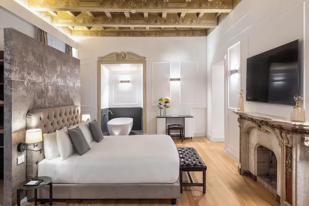 Palazzo Goldoni Condotti Collection - photo 6