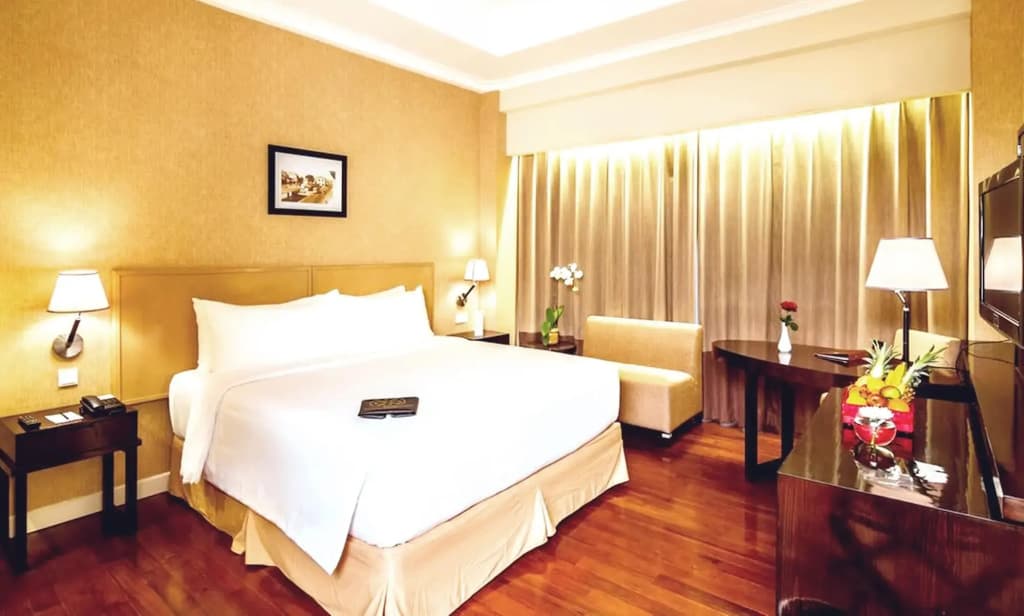 Royal Kuningan Hotel - photo 6