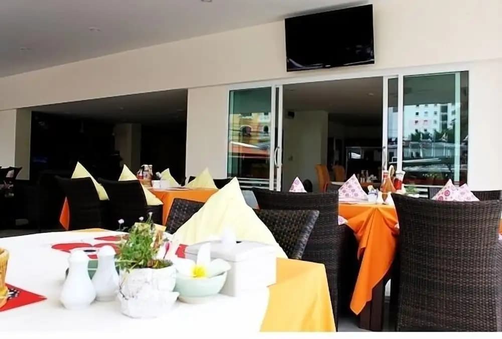 Soi 2 inn Pattaya - photo 15