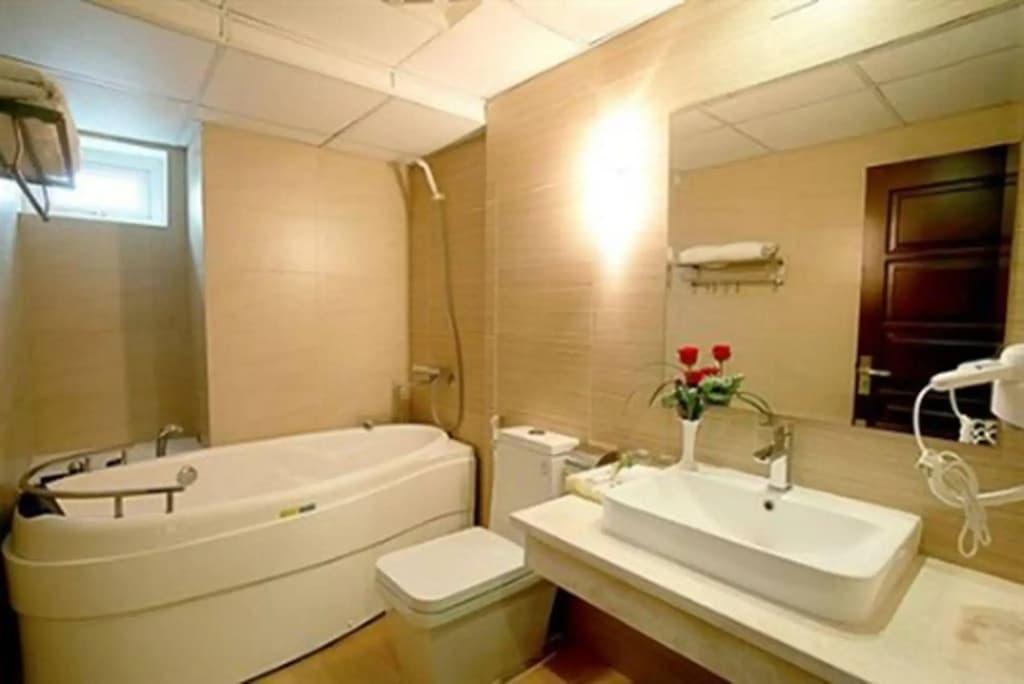 Skylark Hotel - photo 9