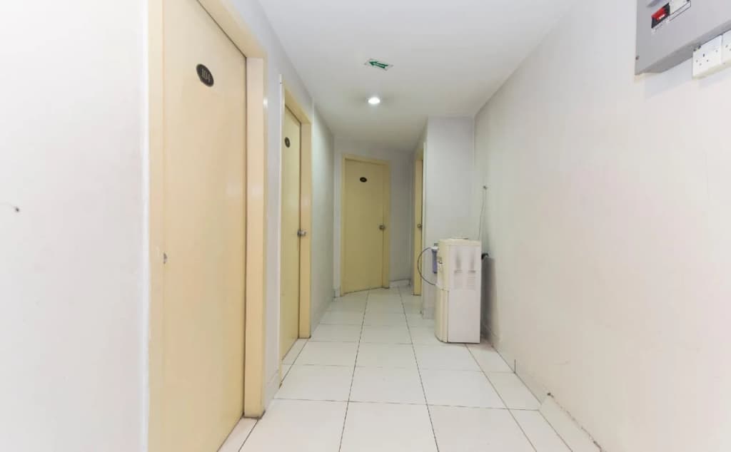 OYO 427 Hotel Kristal - photo 9