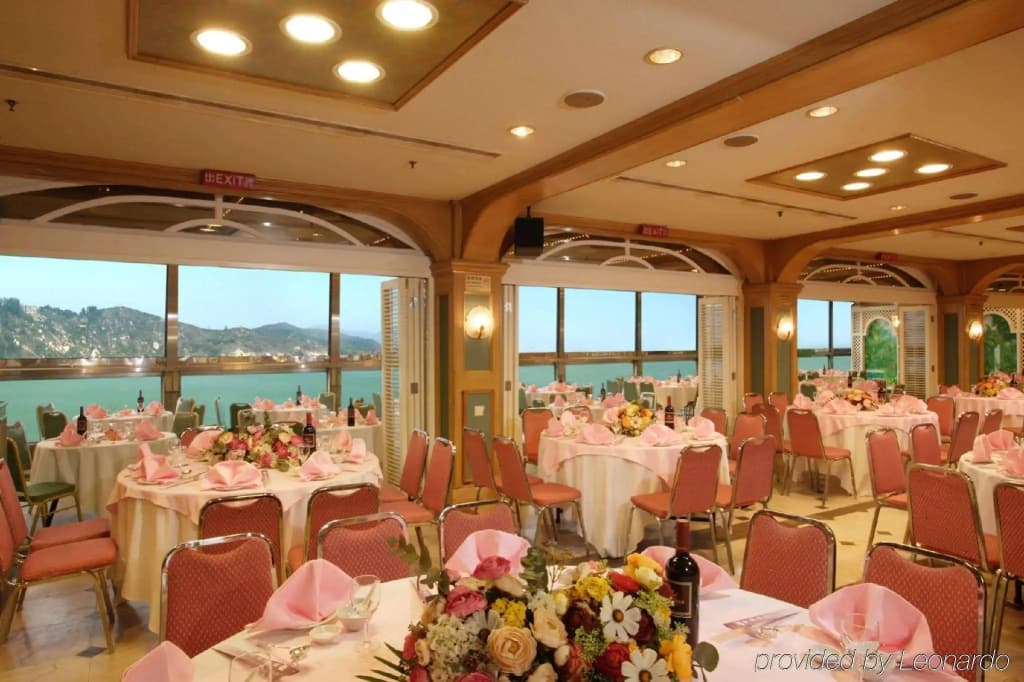 Warwick Hotel - photo 20