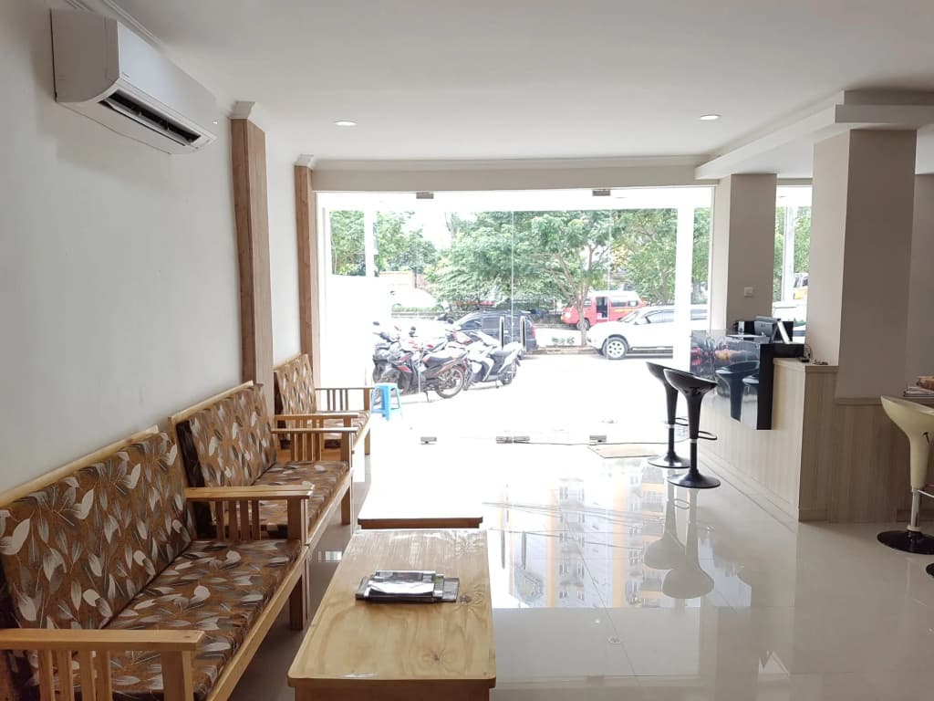 Ethan Hotel - photo 4