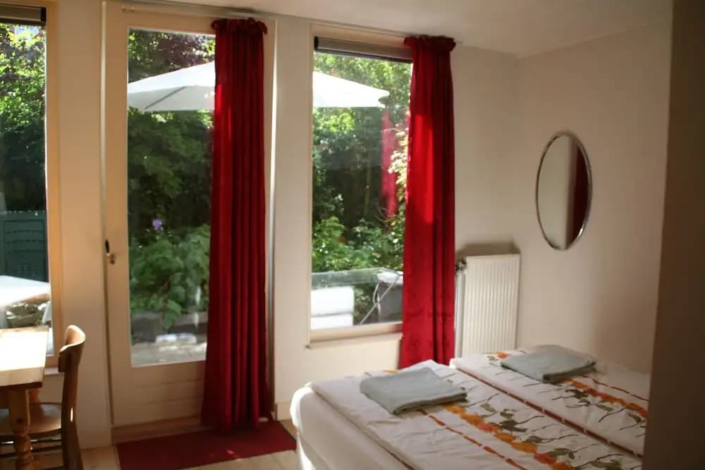 B&B Jordaan - photo 4