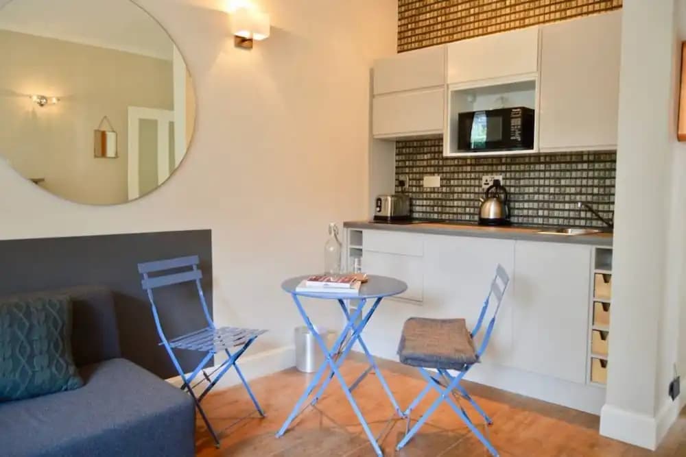 1 Bedroom Flat In Edinburghs New Town - photo 11