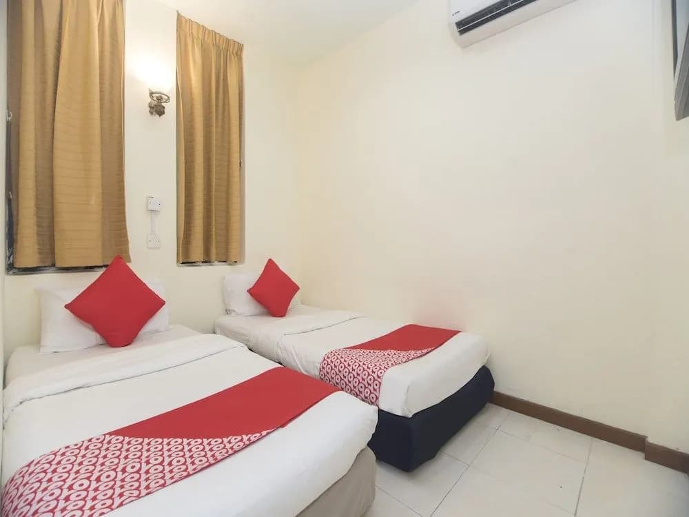 OYO 1149 Feringghi Hotel - photo 6