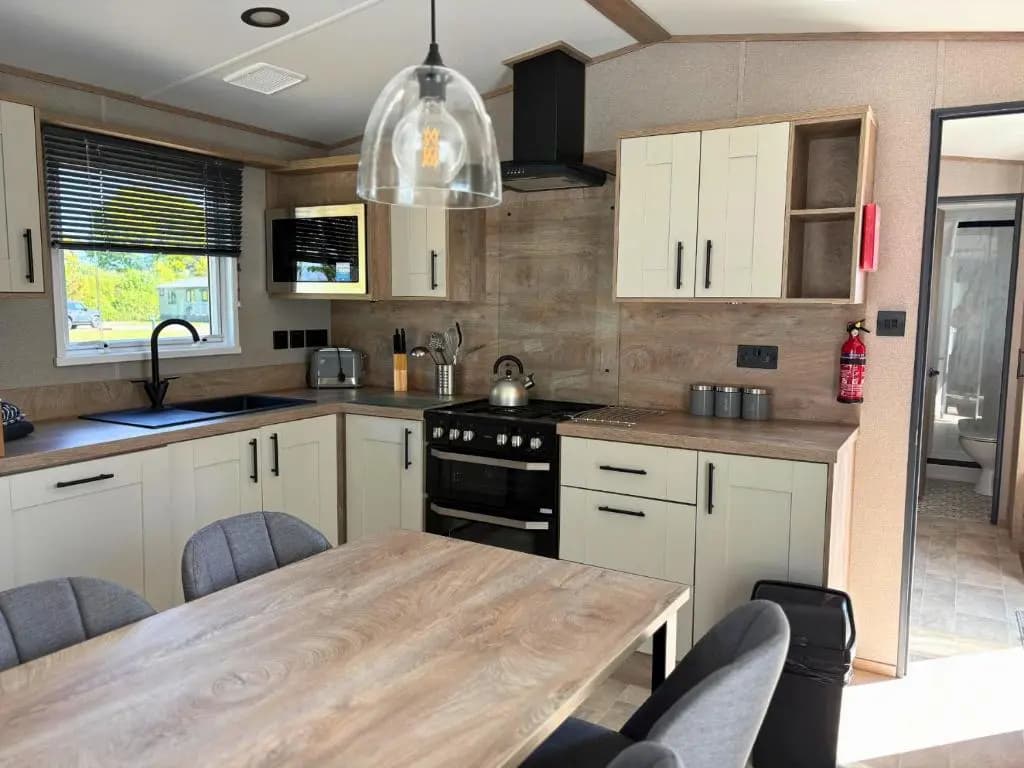 Linwater Caravan Park - photo 9