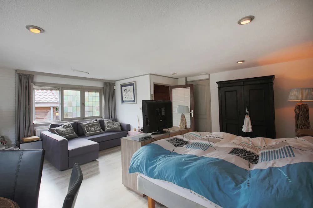 Stylish Studio In Houseboat - photo 2
