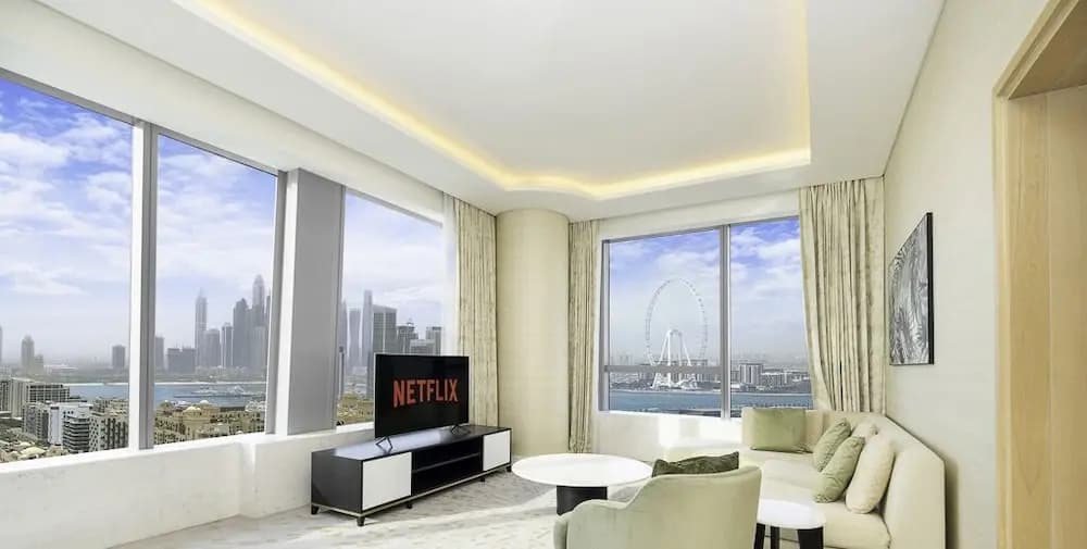 LUX Iconic Views at Palm Tower Suite 2 - photo 24