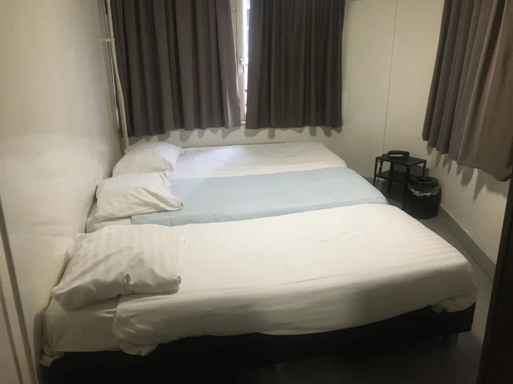 CS Hotel - photo 4