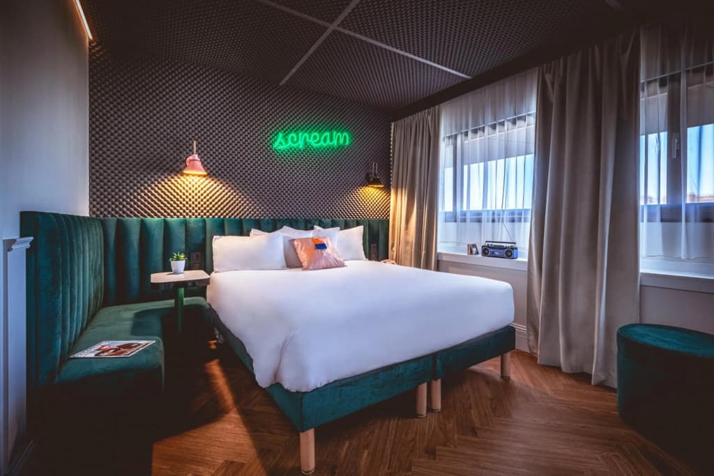 Moxy Paris La Villette Hotel - photo 42