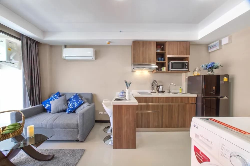Naiharn Sea Apartment - photo 41