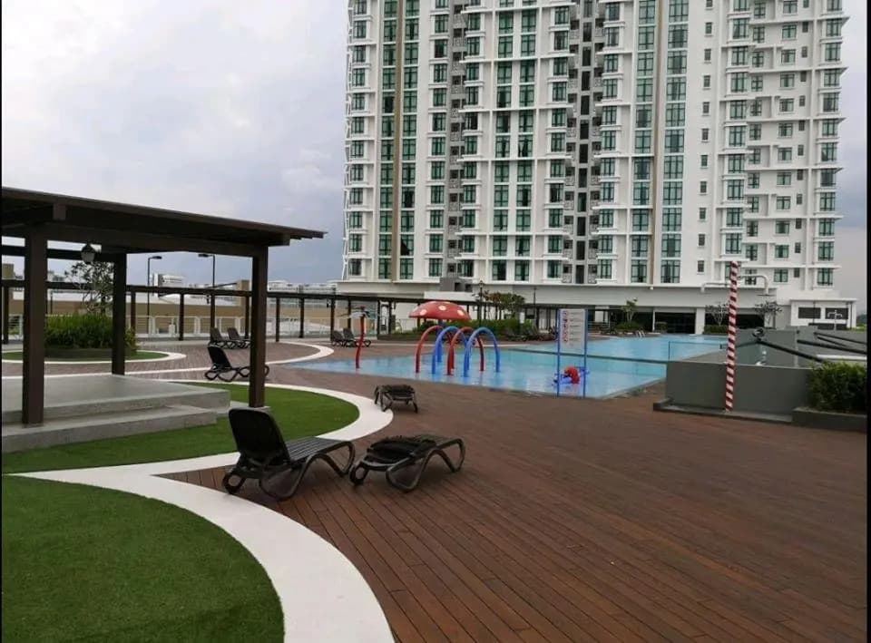 Shaftsbury Putrajaya at Alamanda Mall - photo 4