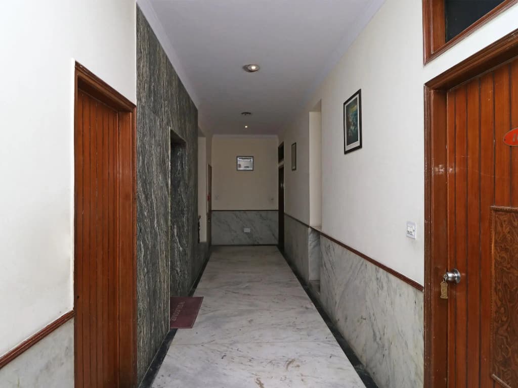 OYO 12419 Hotel Silver Shine - photo 12