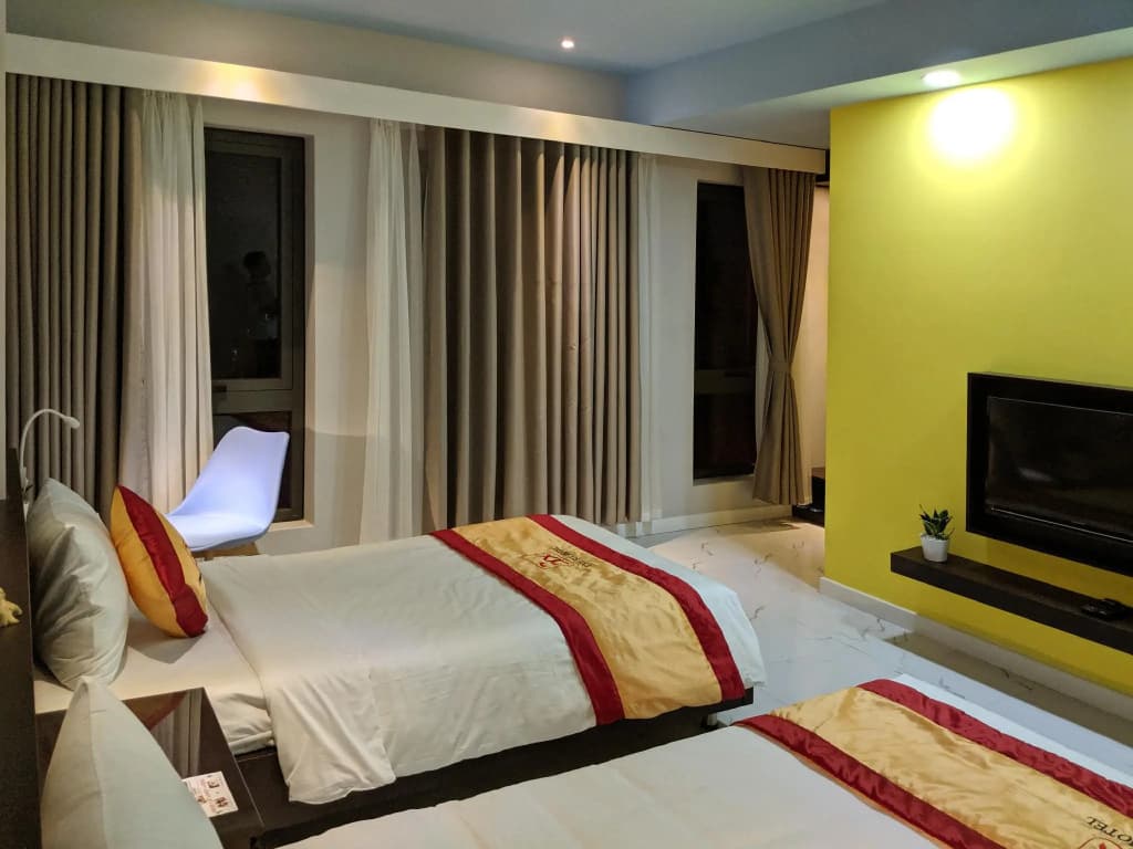 The Six Hotel - photo 4