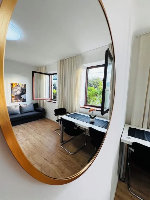 Spacious Budget Home Garden Stay - photo 10
