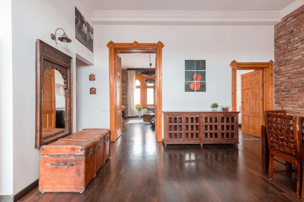Supercentral Spacious Apartment - photo 3